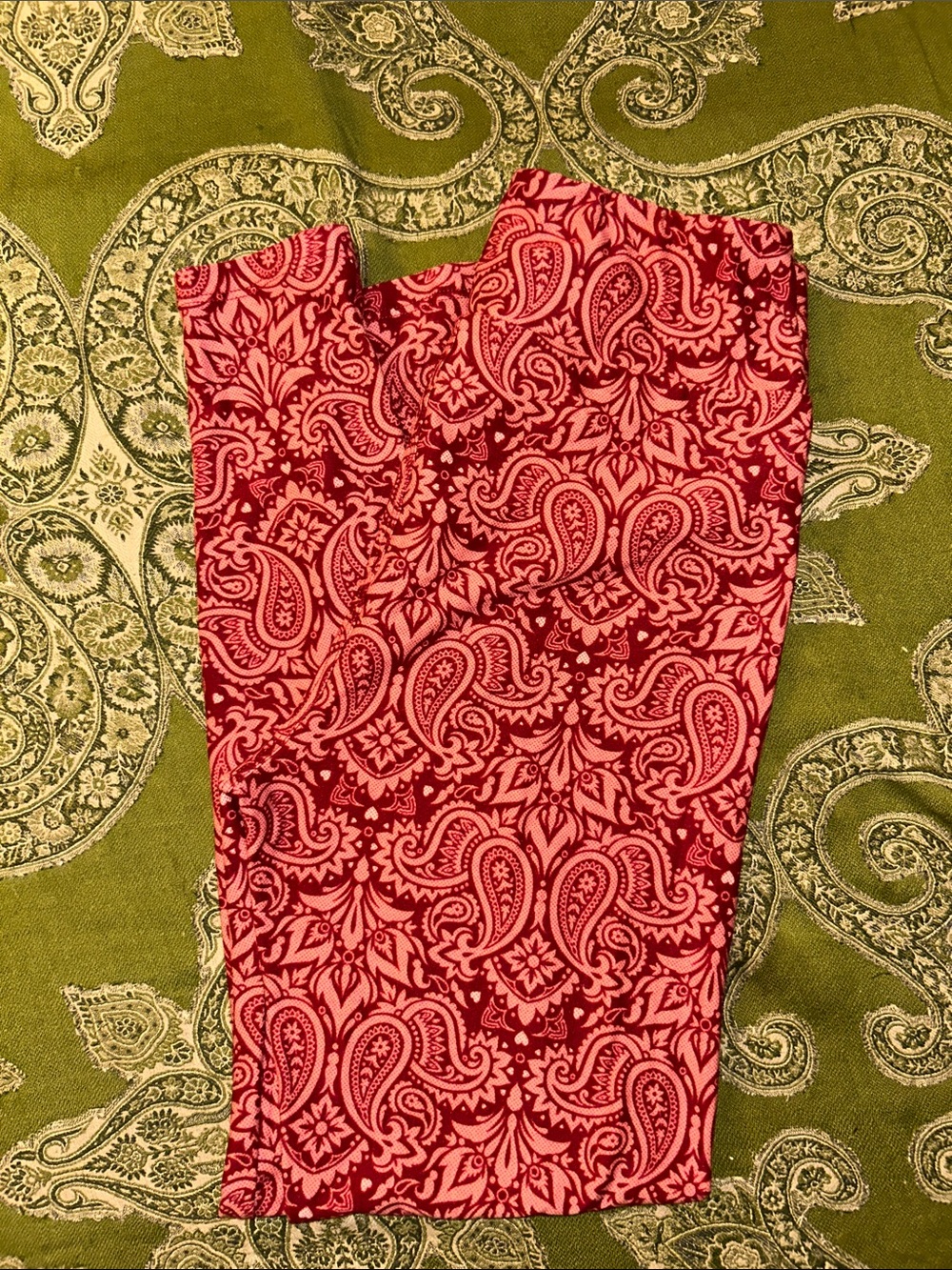 LuLaRoe Red and Pink Paisley Leggings
